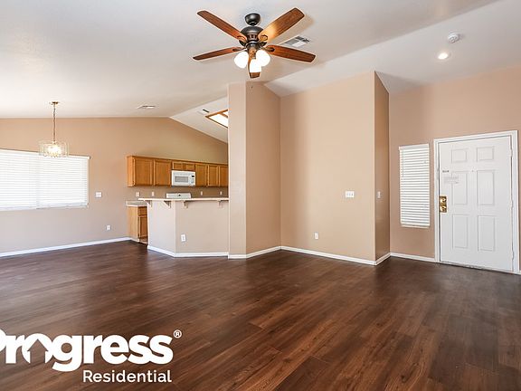 4th image of 5327 Daywood St