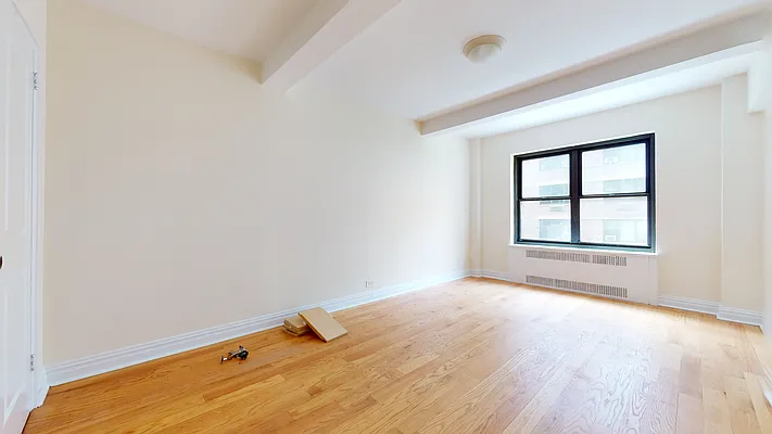 Rented by Bond New York | media 21