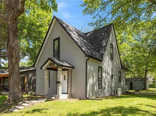1423 S Moniteau Ave, Sedalia, MO 65301
