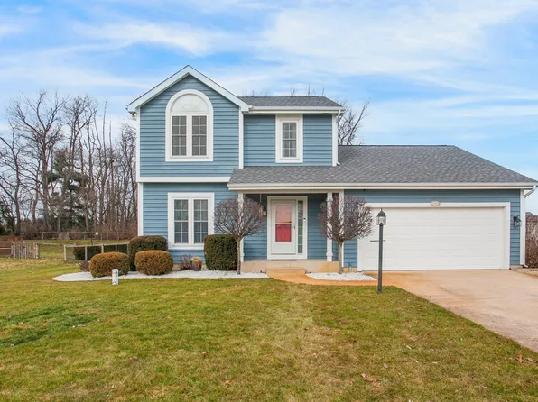 25895 Fox Tail Trl, South Bend, IN 46628