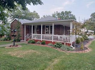 206 SW 11th St, Fairfield, IL 62837