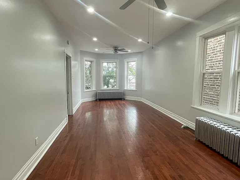 1618 N Kedvale Ave #2 — Photo 5