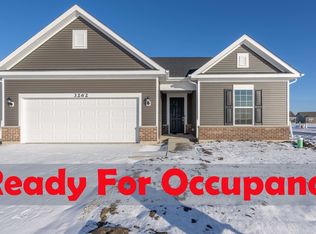 3262 Oak Creek Ln, Aurora, IL 60503