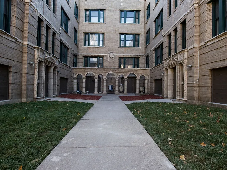 3501 W Adams — Photo 9