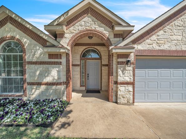 Home for Sale in Grand Prairie TX