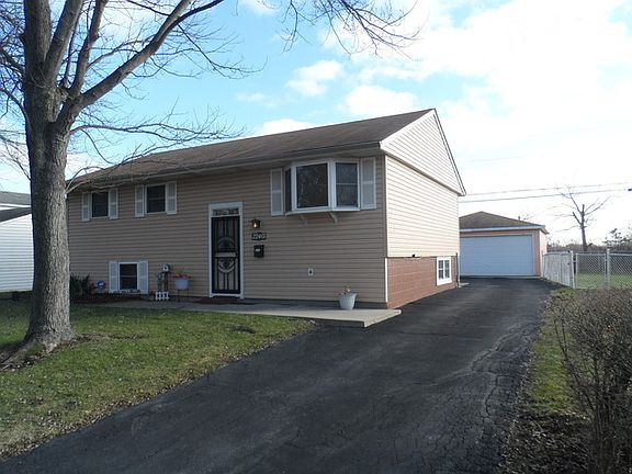 2nd image of 22461 Yates Ave