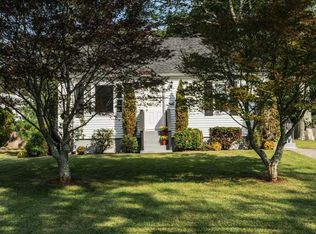 30 Wood Ave, Tiverton, RI 02878