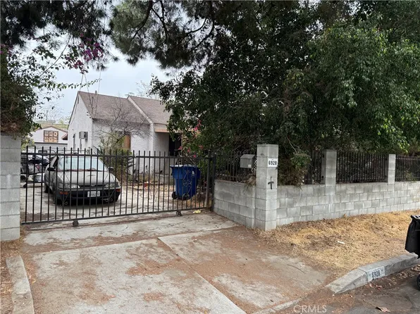 6928 Gentry Ave, North Hollywood, CA 91605