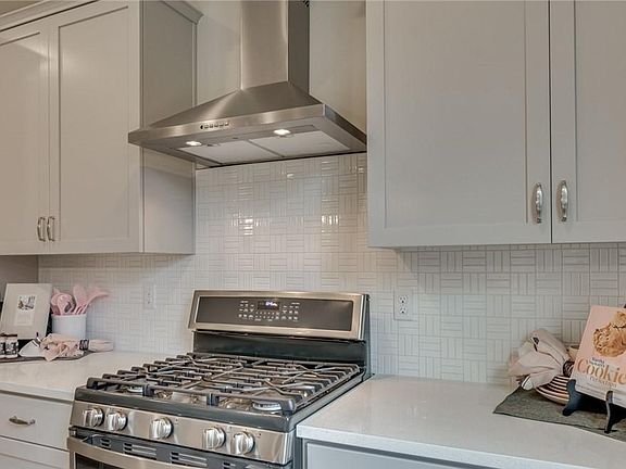 4th image of 17705 125th Ave E