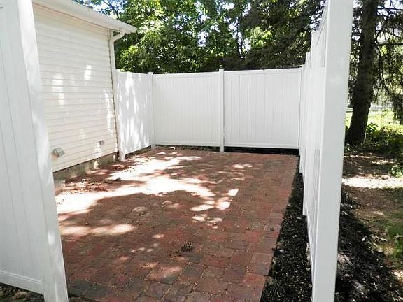 2nd image of 244 1/2 Shepper Ave
