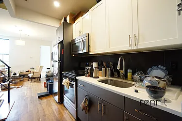 Rented by Rennit Inc.