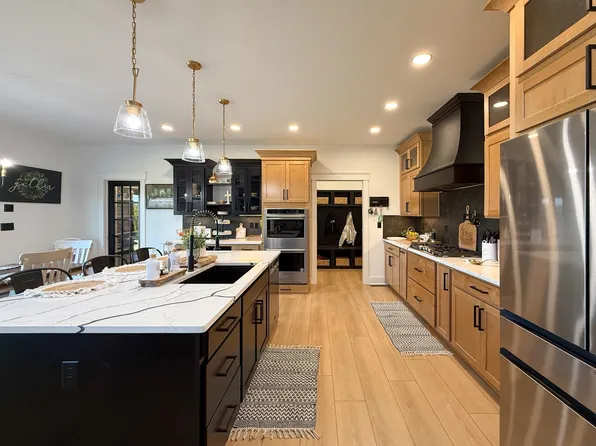 38 J Ranch Ln, Fishersville, VA 22939