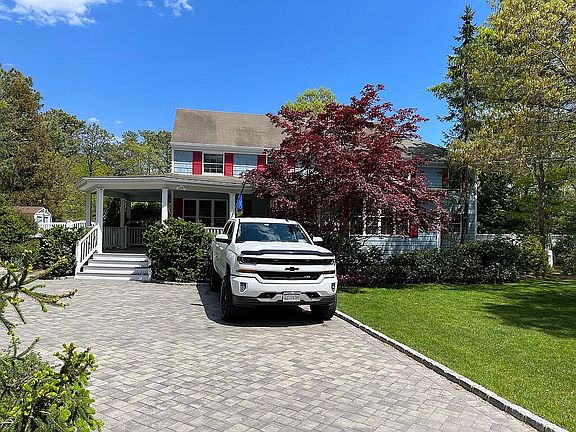 2nd image of 6 Gleason Dr