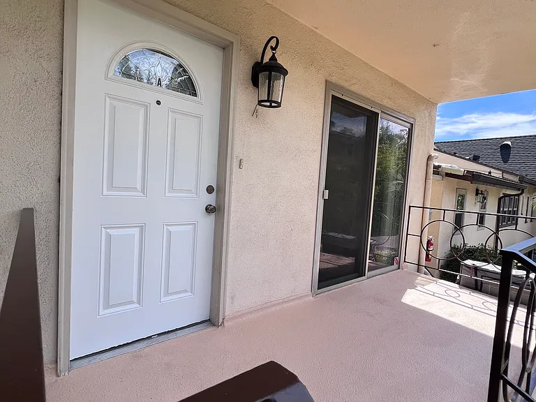 149 W Montecito Ave #A — Photo 8