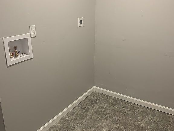3rd image of 6103 Saint Paul Pl
