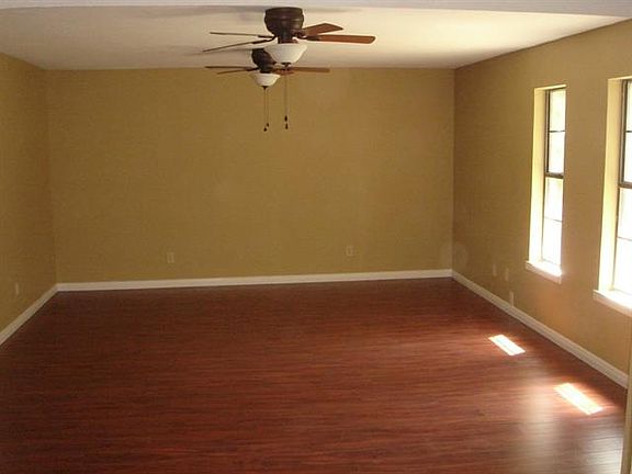 4th image of 2882 Elsinor Dr