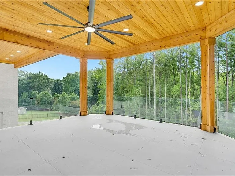 1330 Upchurch Rd — Photo 47