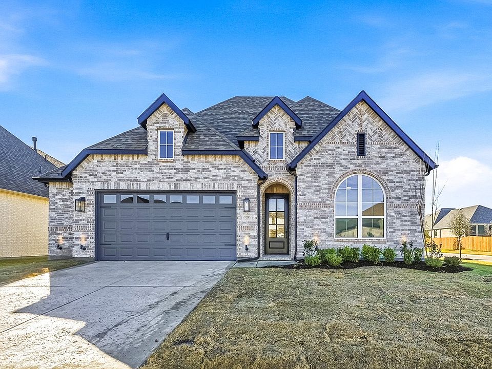 1st image of 572 Moonrise St