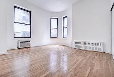 Rented by Urbane Brokerage