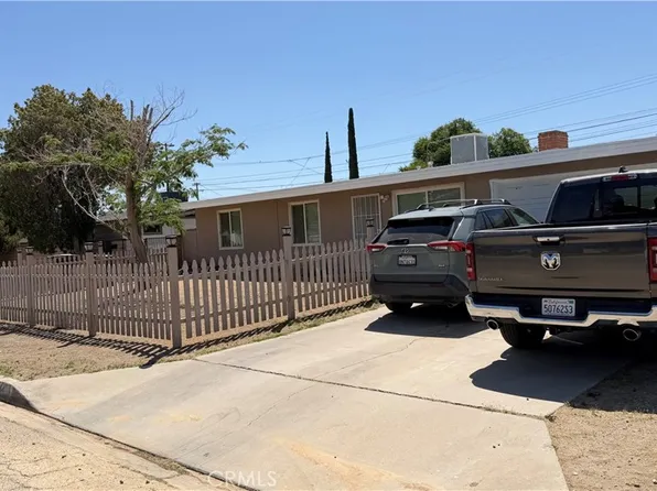 44423 3rd St E, Lancaster, CA 93535