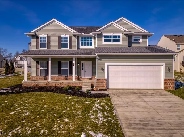 961 Hawkin Ln, Aurora, OH 44202