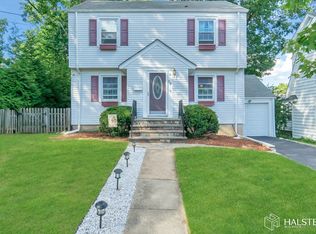 58 Morningside Rd, Verona, NJ 07044