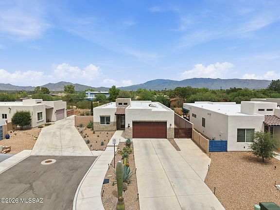 2nd image of 1620 N Jackie Ranch Pl