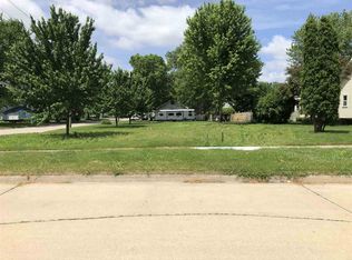 703 6th Ave NE, Independence, IA