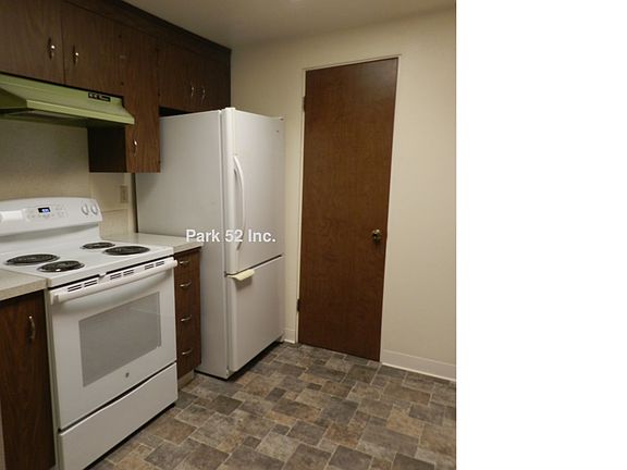 2nd image of 2106 N Fife St APT 6