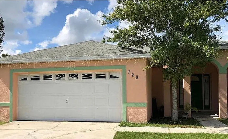 728 Leopard Ct