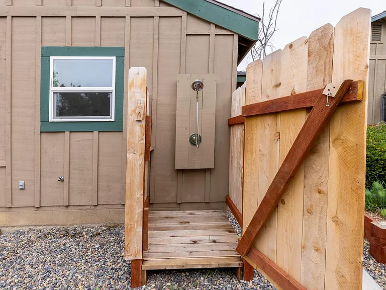 275 Hillcrest Dr #105 — Photo 12