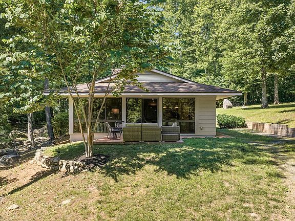 4th image of 1319 Champe Plain Rd