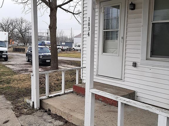4th image of 1034 Hopley Ave