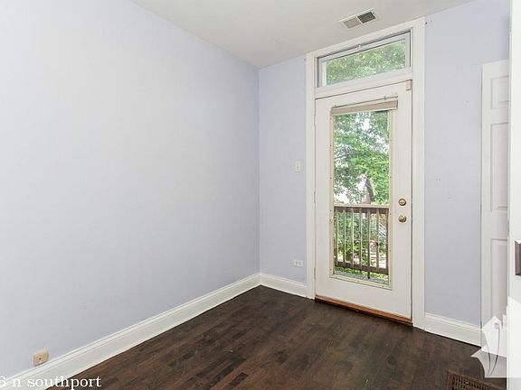 4th image of 3846 N Southport Ave #1223