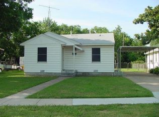 1805 Cherry St, Grand Prairie, TX 75050