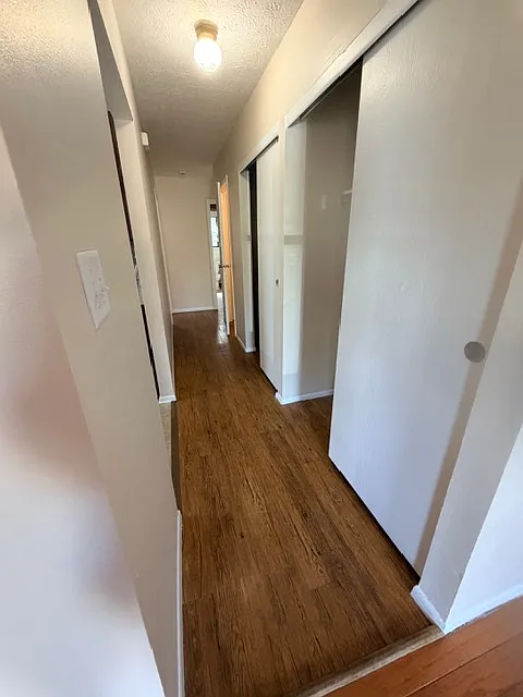2 bed, 1008 sqft, $1,400 — Photo 4