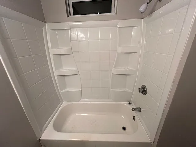 109 Pleasant St #3 — Photo 12