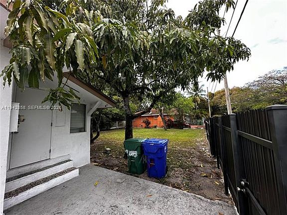 2nd image of 105 NW 31st St #0