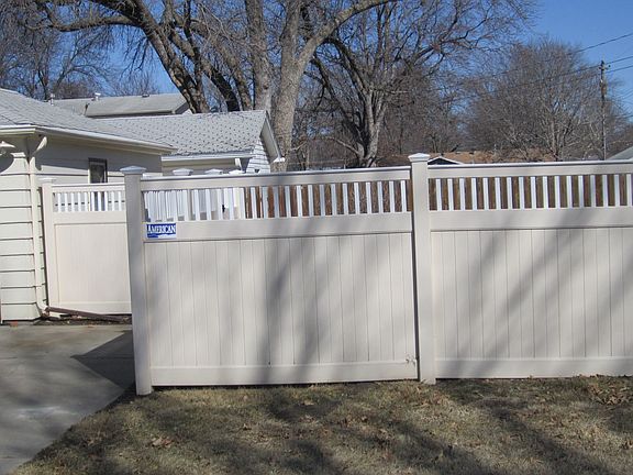 New Vinyl Fenced Yard