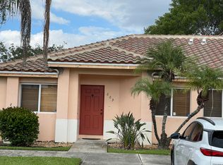 669 NW 208th Way, Pembroke Pines, FL 33029