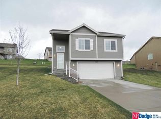 10505 Lewis And Clark Rd, Bellevue, NE 68123
