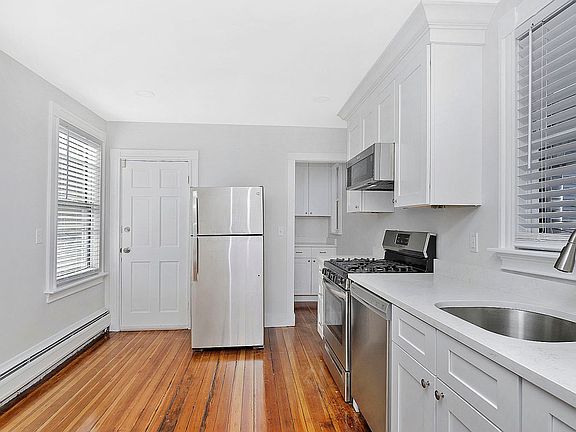 2nd image of 96 Elm St #3