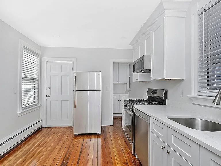 96 Elm St #3 — Photo 2