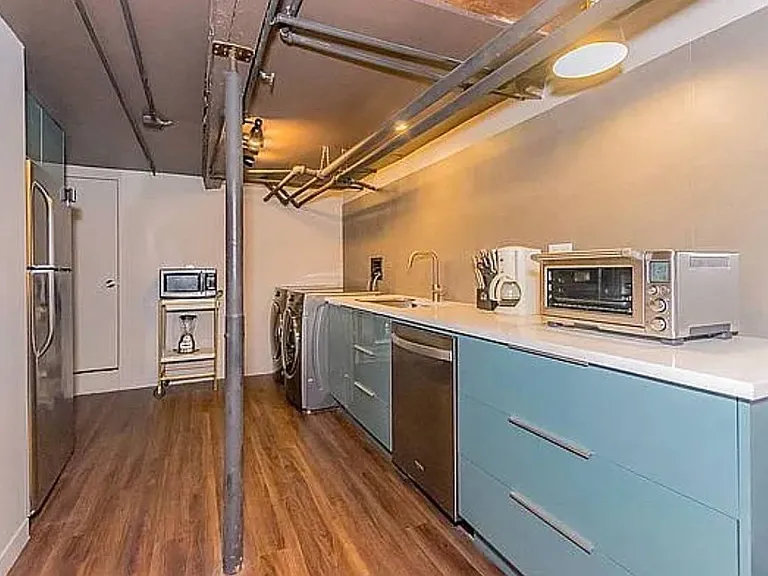 1861 Mulford Ave #1 — Photo 7