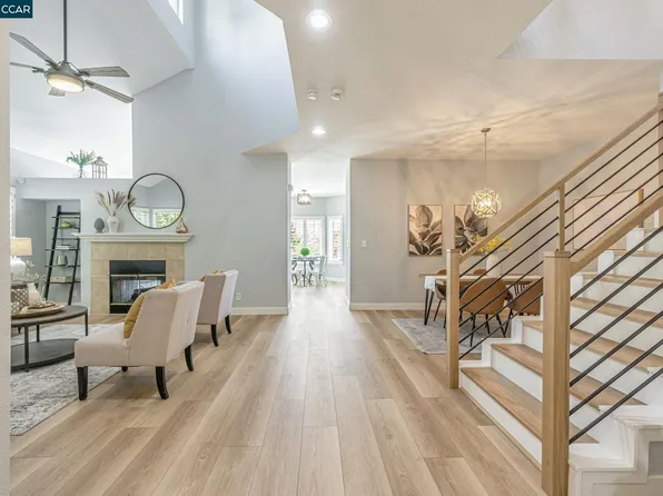 921 Arrowhead Ter, Clayton, CA 94517