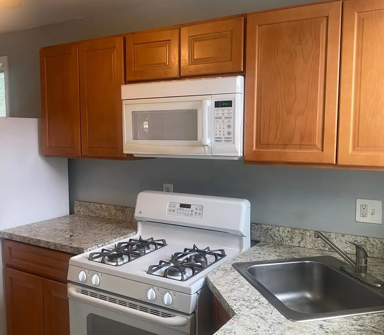 3001 Southern Ave — Photo 2