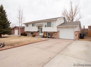 615 Montclair Dr, Cheyenne, WY 82009
