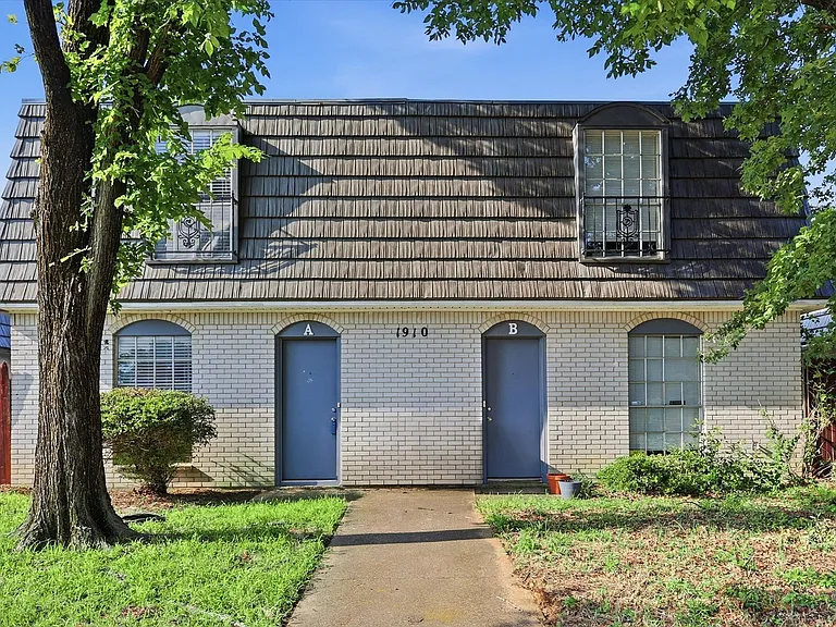 1910 W Sanford St #A — Photo 10