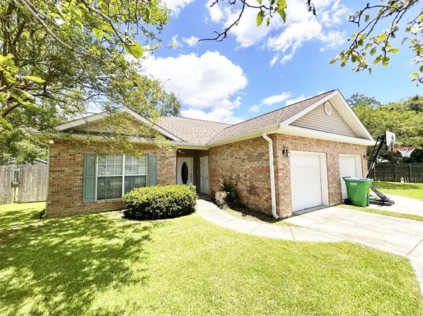 12341 Pineview Ln, Ponchatoula, LA 70454