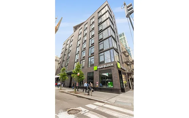 Rented by Douglas Elliman | media 10